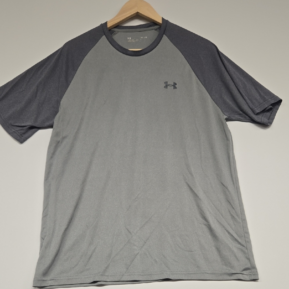 Under Armour Men's Two-Tone Gray T-Shirt